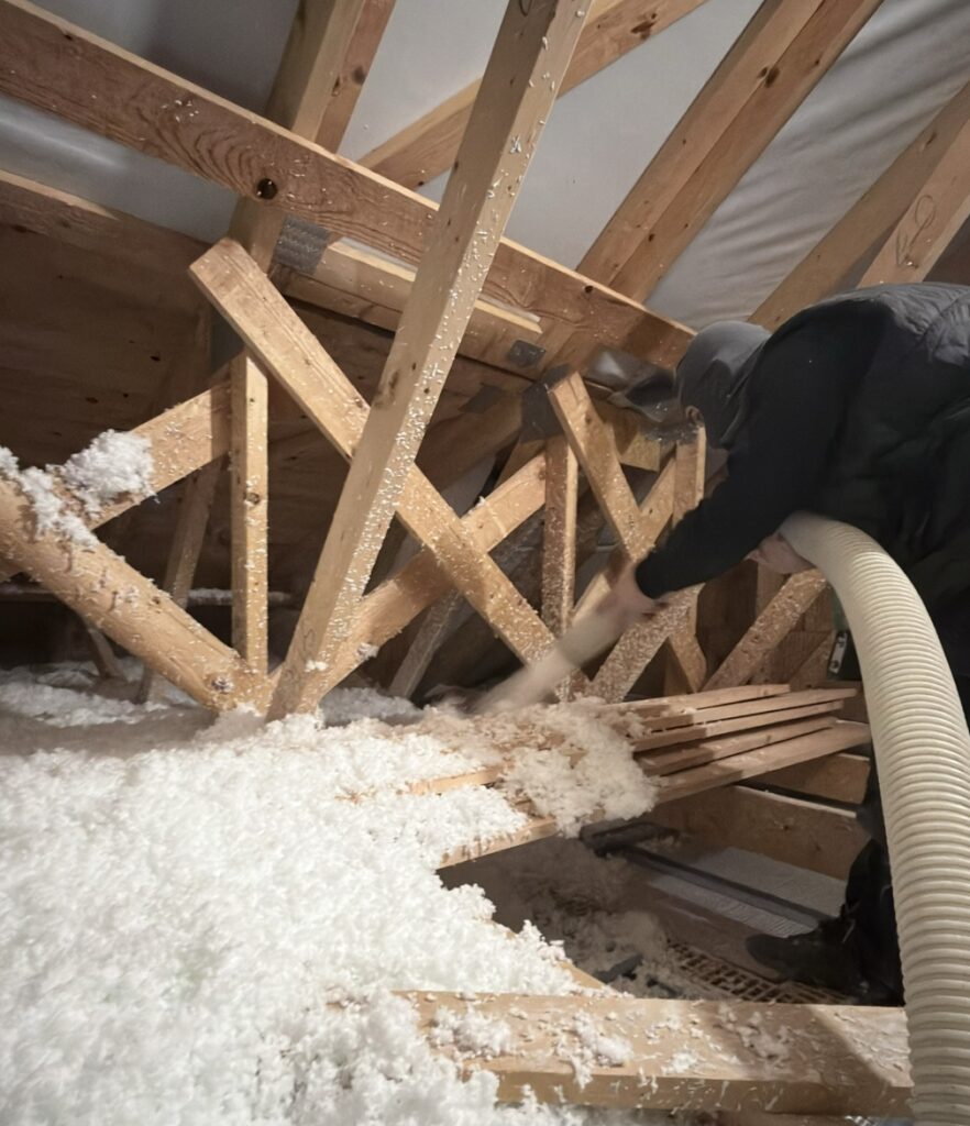 Oprava fúkanej izolácie