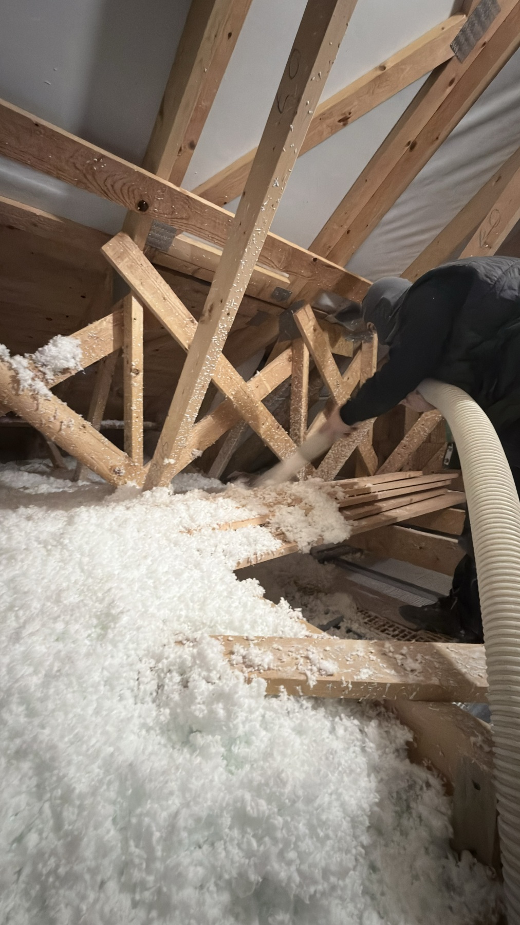 Opravy 8 Oprava fúkanej izolácie