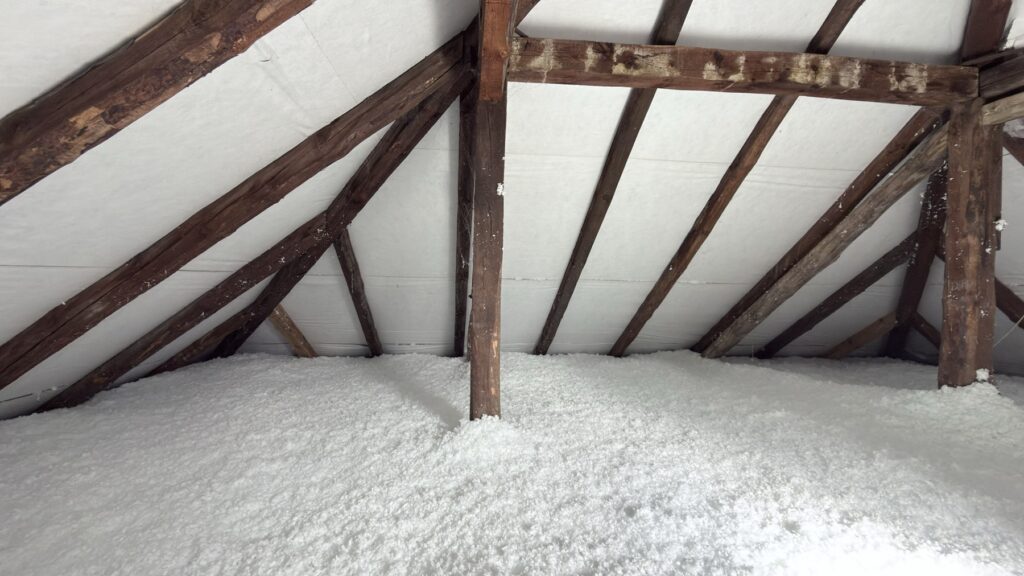 Domov 6 Rekonštrukcia fúkanej izolácie